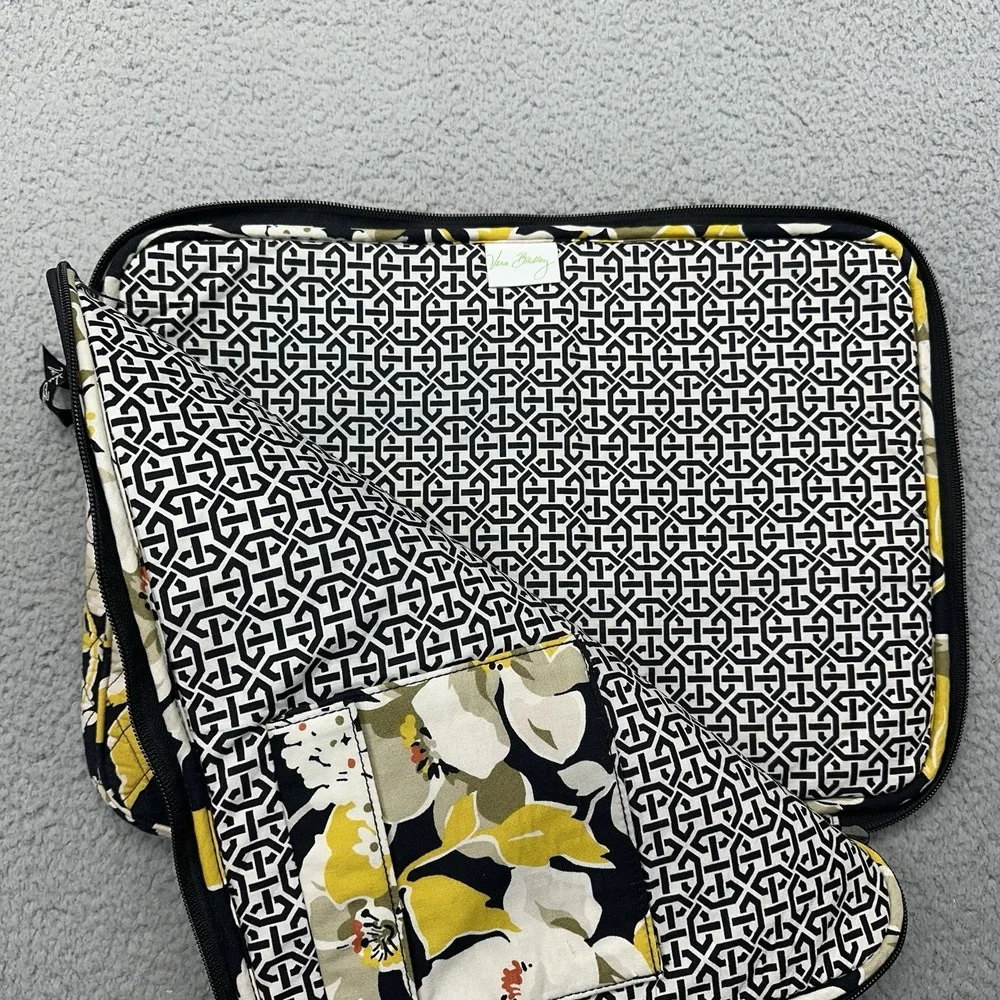 Vera‎ Bradley Dogwood Quilted Laptop Computer Protective Sleeve Travel Carry Bag